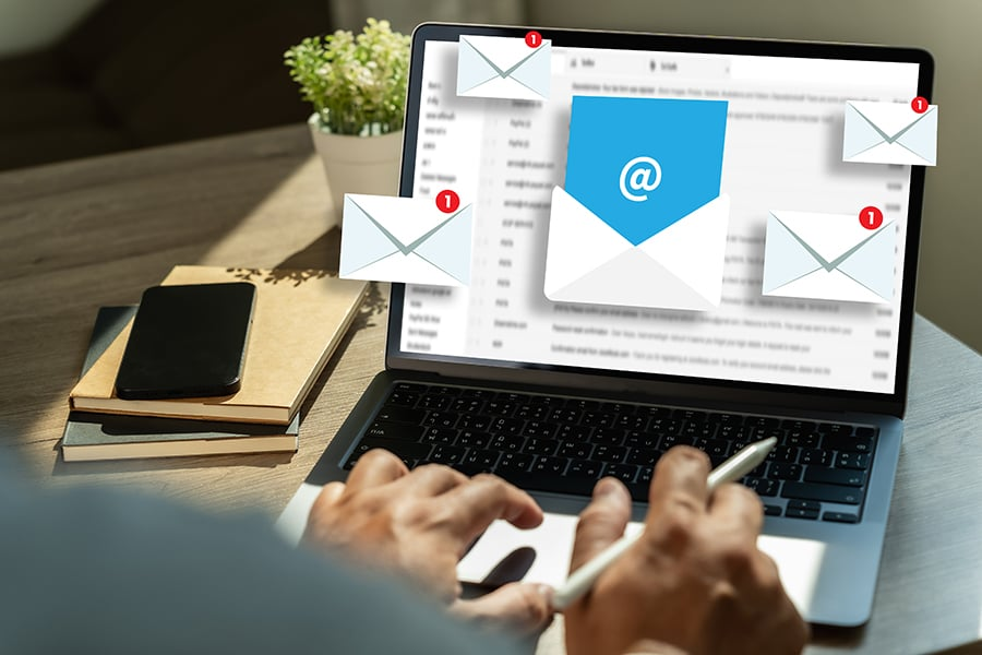 promoting villa through email marketing