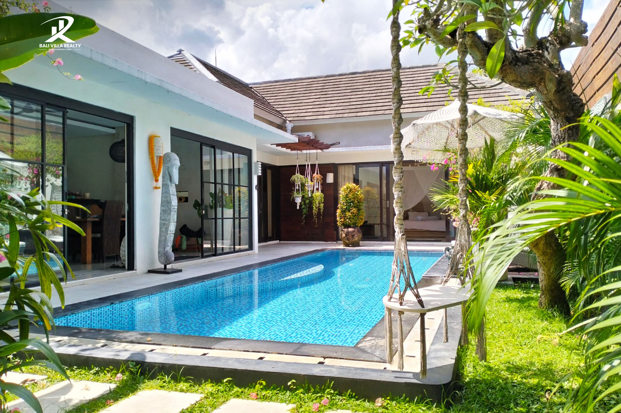 Beautiful 2 Bedroom Villa for Yearly Rental in Bali Umalas