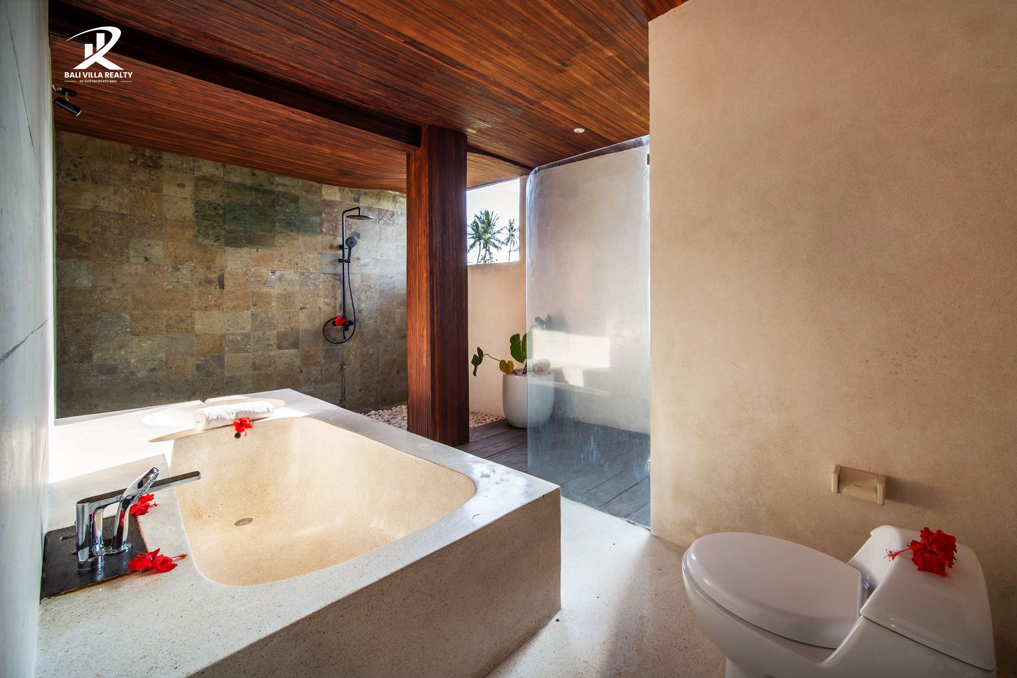 Beautiful 5 Bedroom Villa for Sale Leasehold in Bali Ubud
