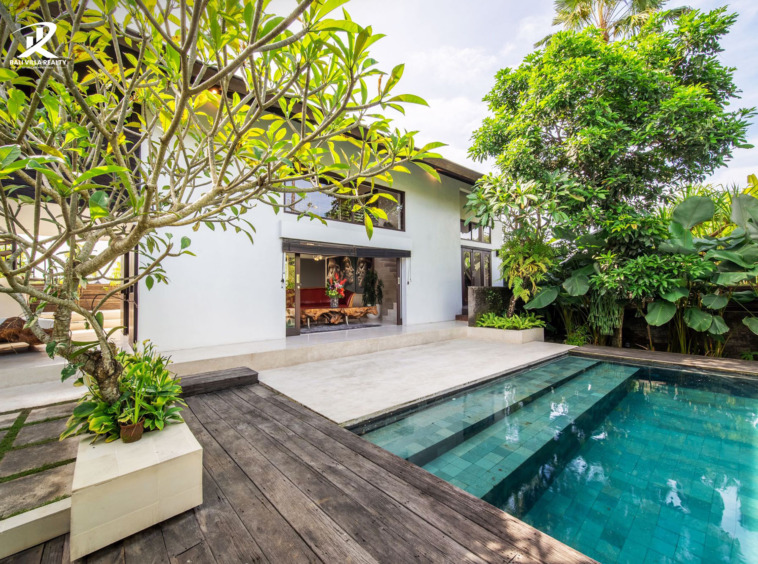 Beautiful 5 Bedroom Villa for Sale Leasehold in Bali Ubud