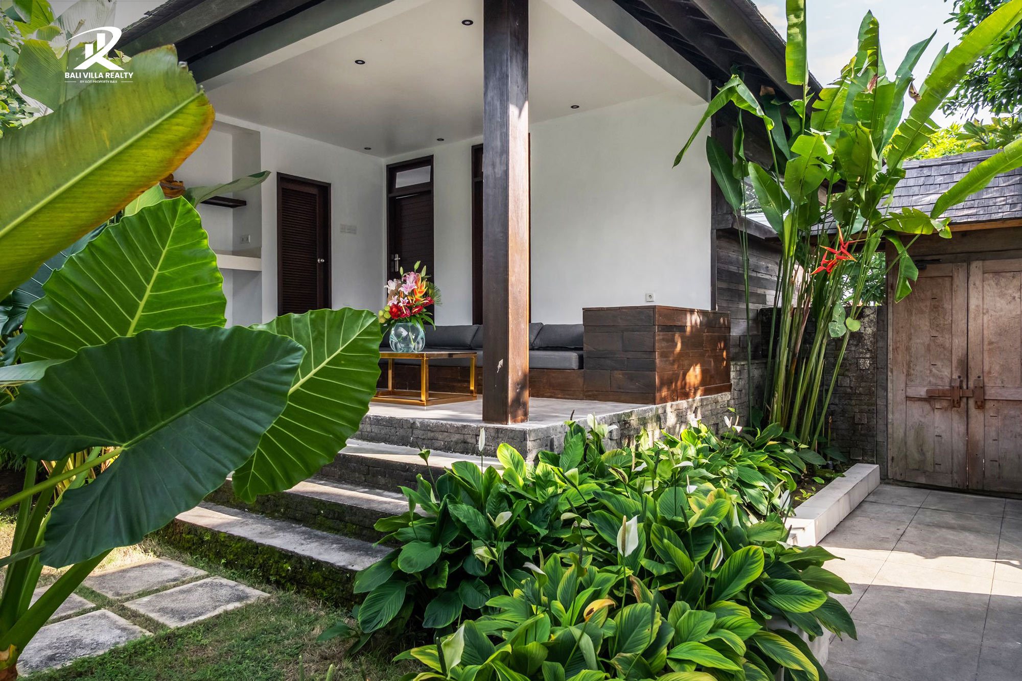 Beautiful 5 Bedroom Villa for Sale Leasehold in Bali Ubud