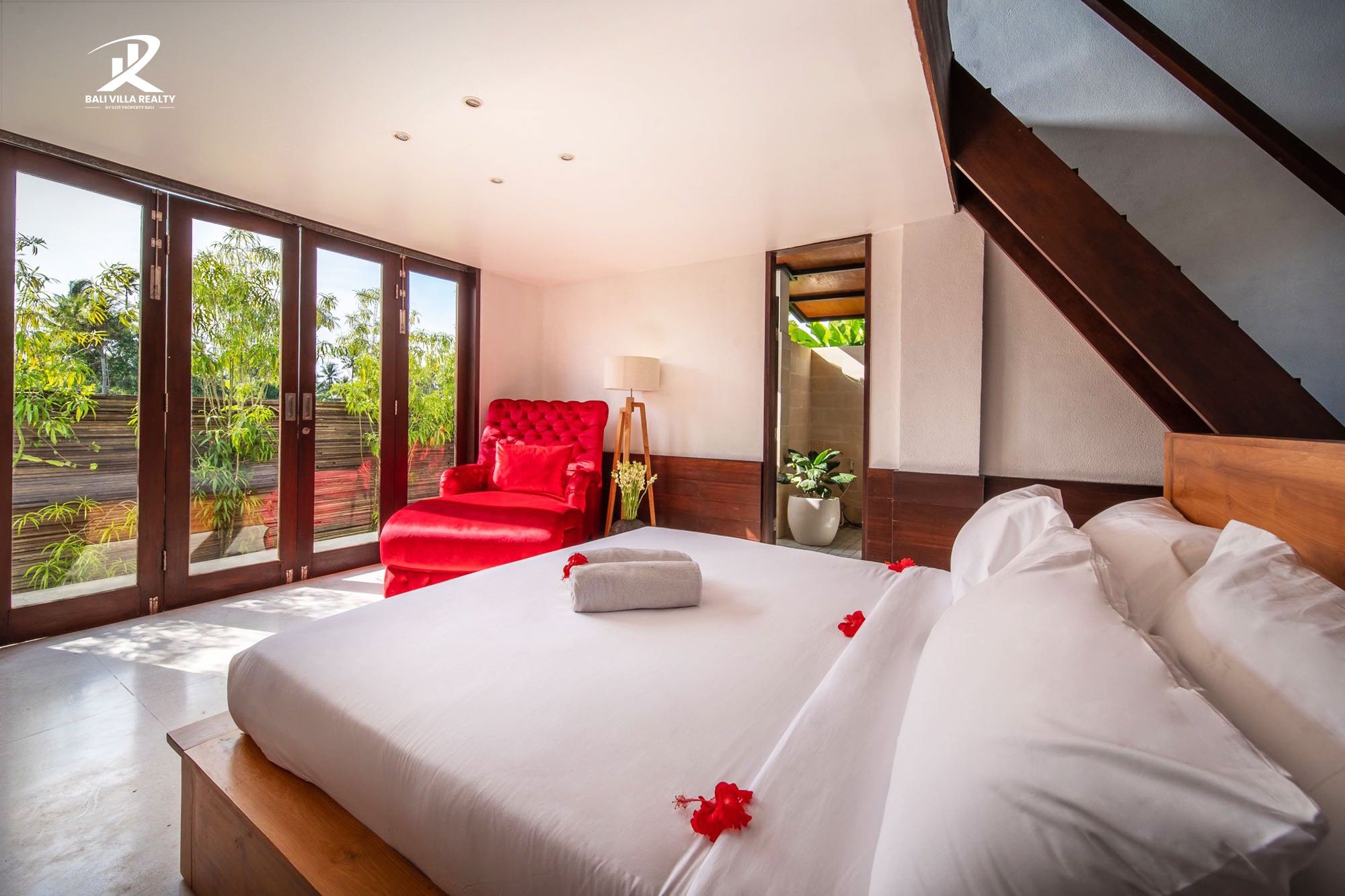 Beautiful 5 Bedroom Villa for Sale Leasehold in Bali Ubud
