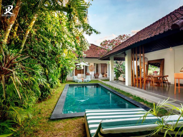 Cozy 2 bedroom villa for Sale Leasehold in Bali seminyak