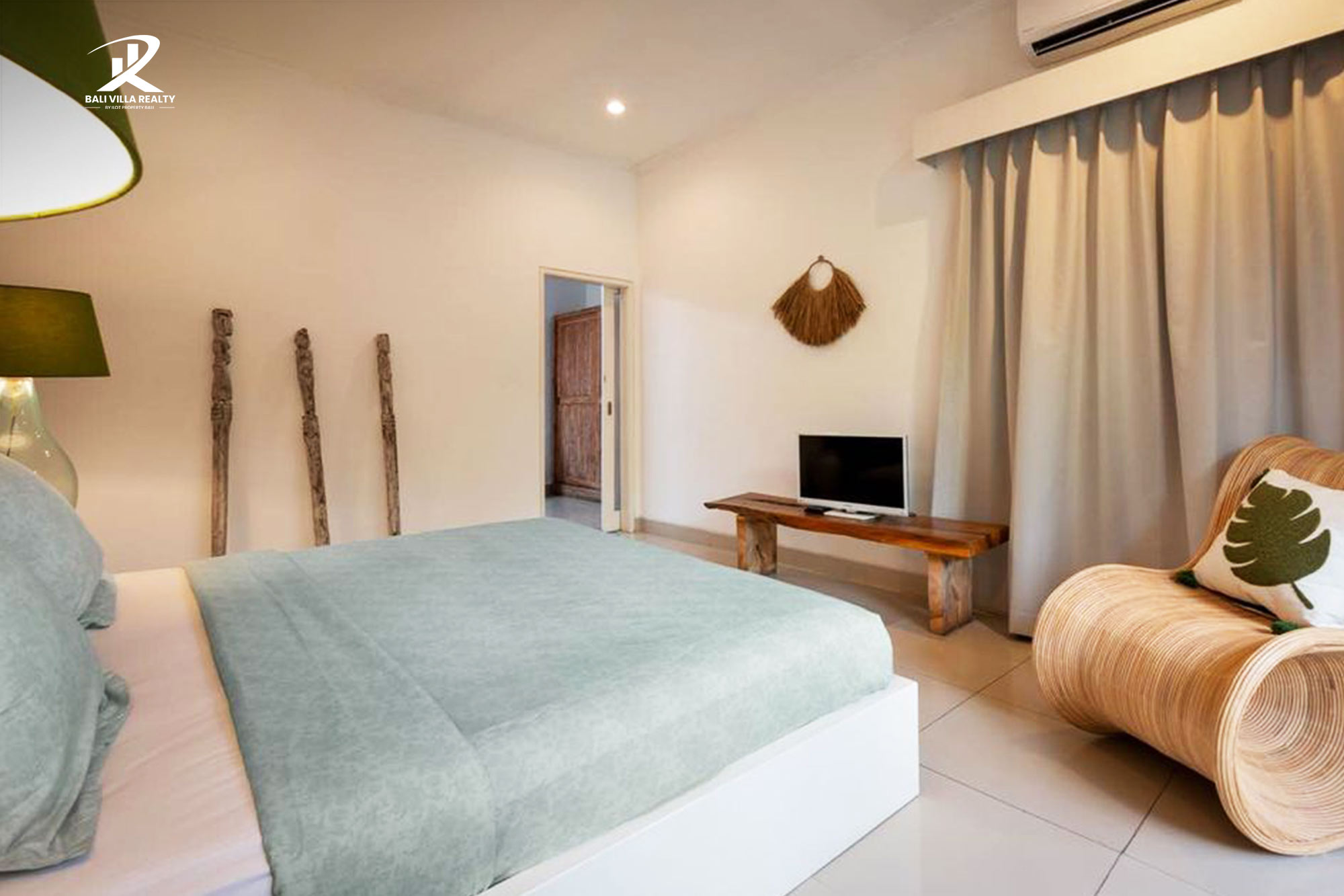 Cozy 2 bedroom villa for Sale Leasehold in Bali seminyak