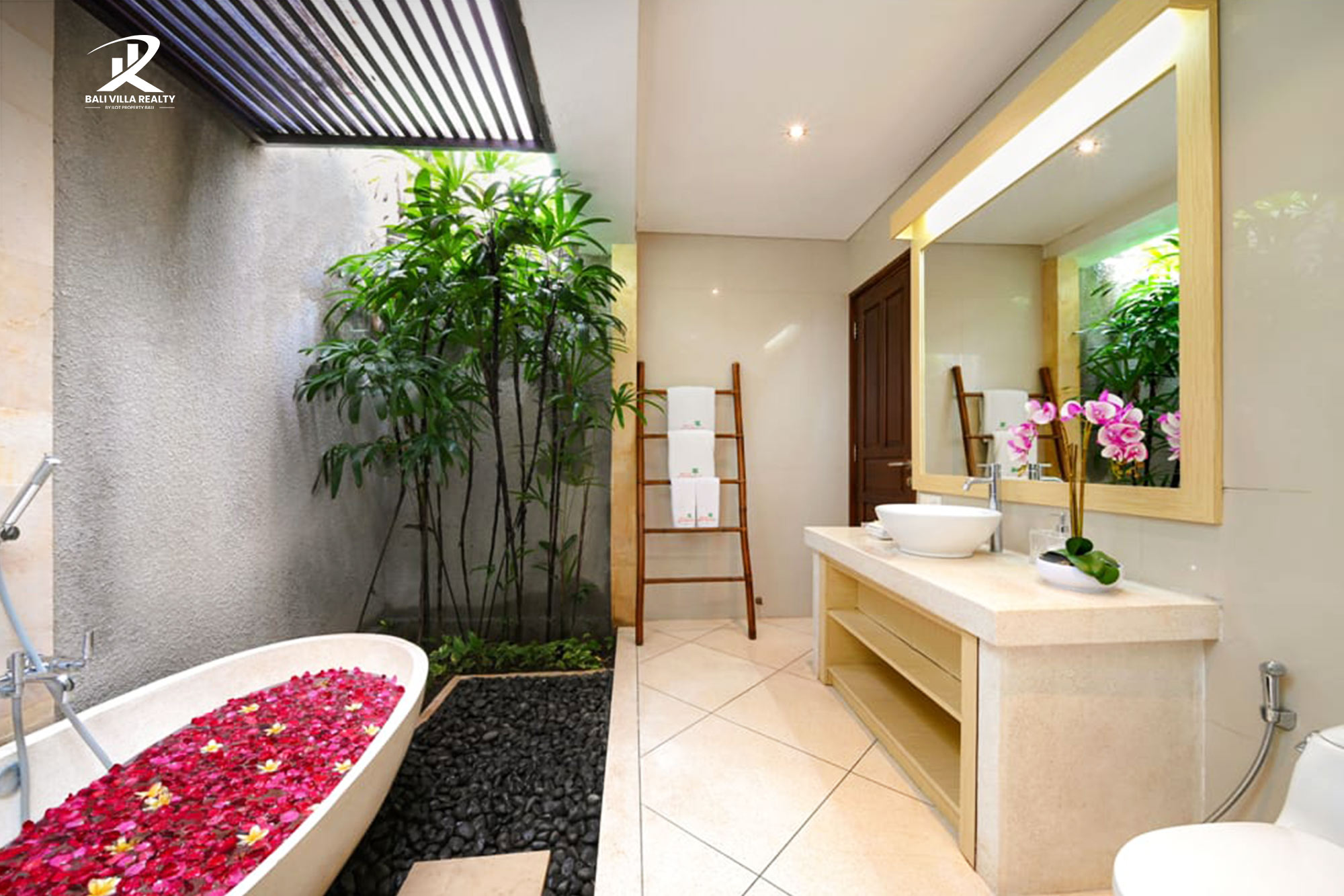 Near The Beach 2 Units Villa for Sale Freehold in Bali Seminyak