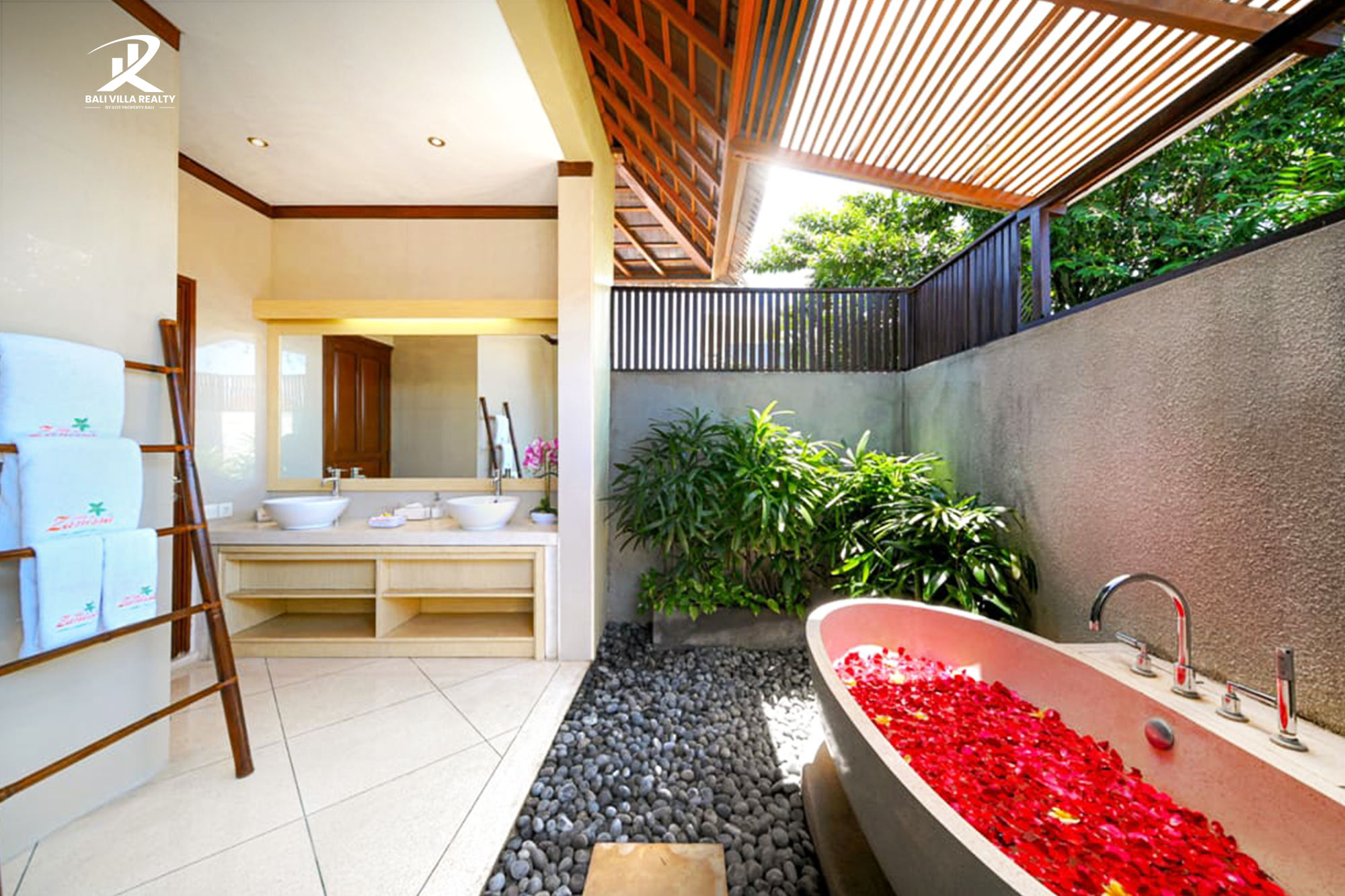 Near The Beach 2 Units Villa for Sale Freehold in Bali Seminyak