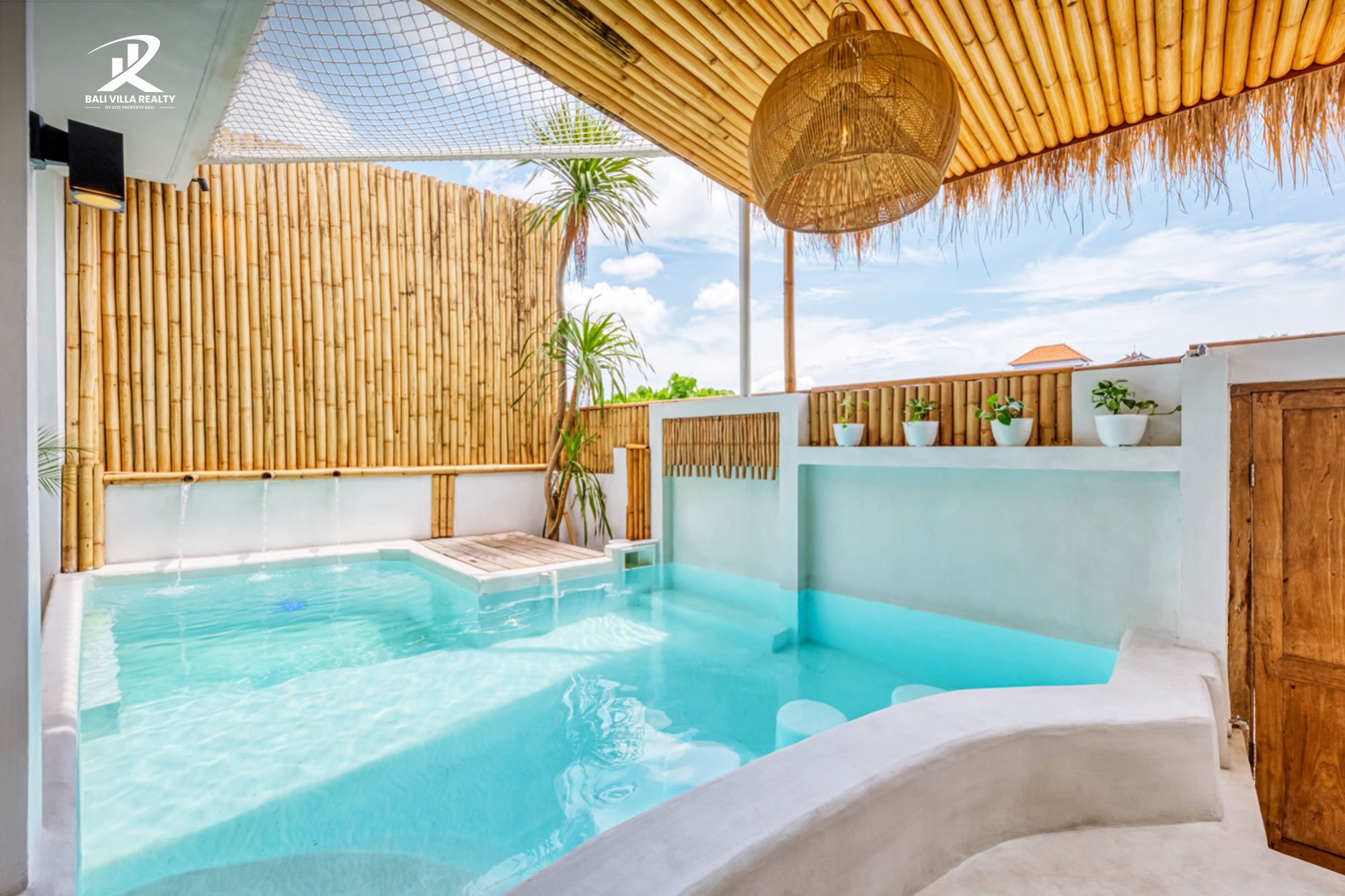 6 Bedrooms Villa for Yearly Rental in Canggu Bali
