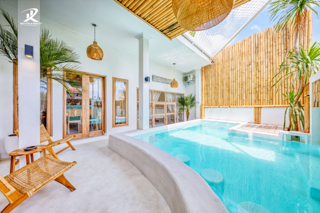 6 Bedrooms Villa for Yearly Rental in Canggu Bali