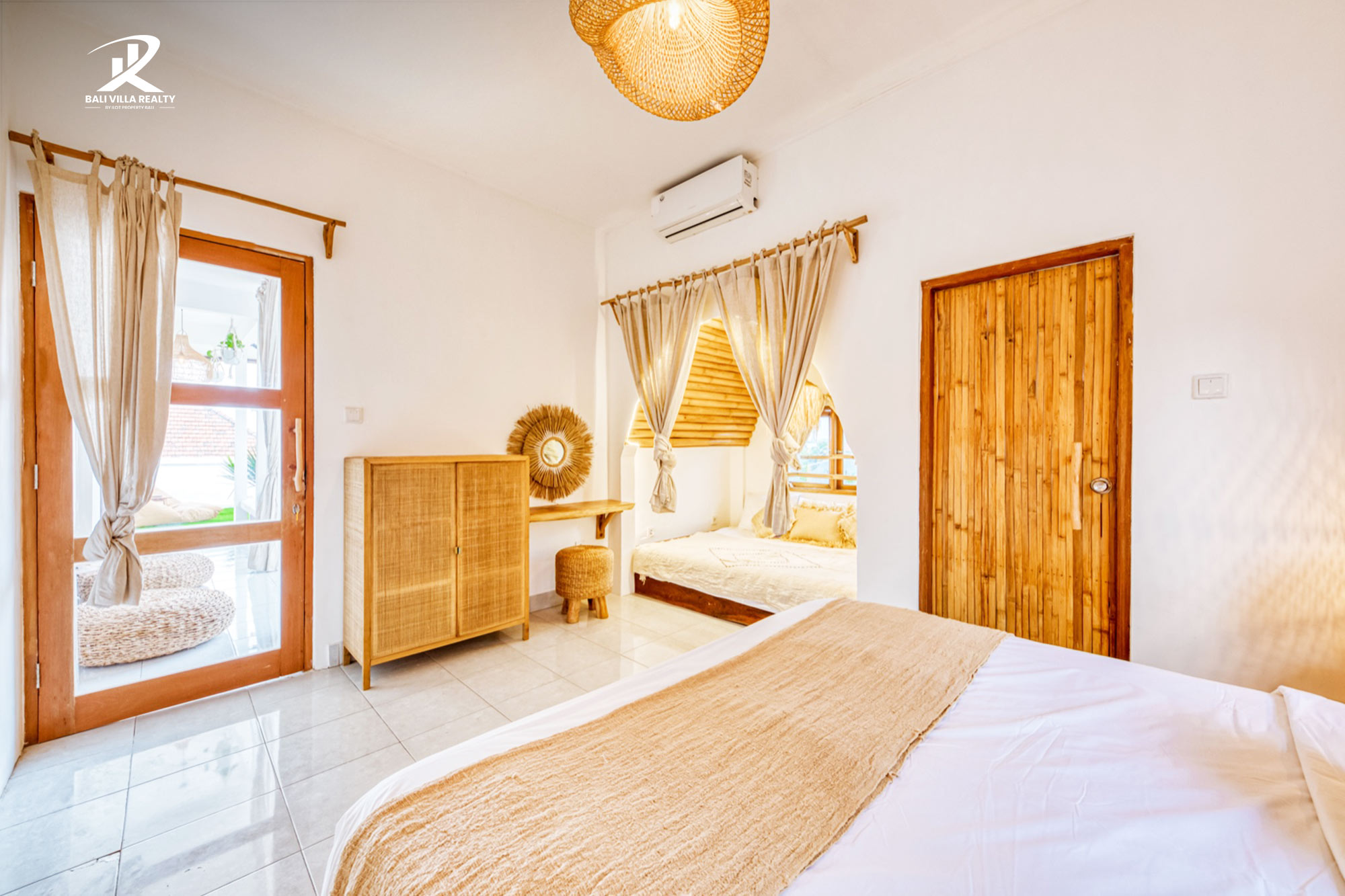 6 Bedrooms Villa for Yearly Rental in Canggu Bali