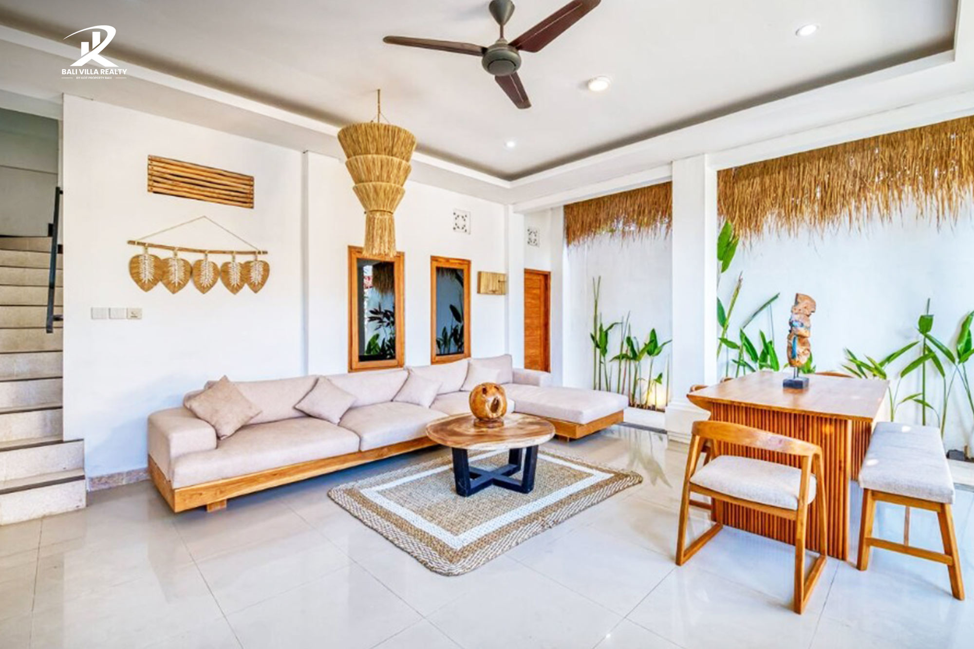 An extraordinary 9 Bed-room Villa for Yearly Rental in Canggu