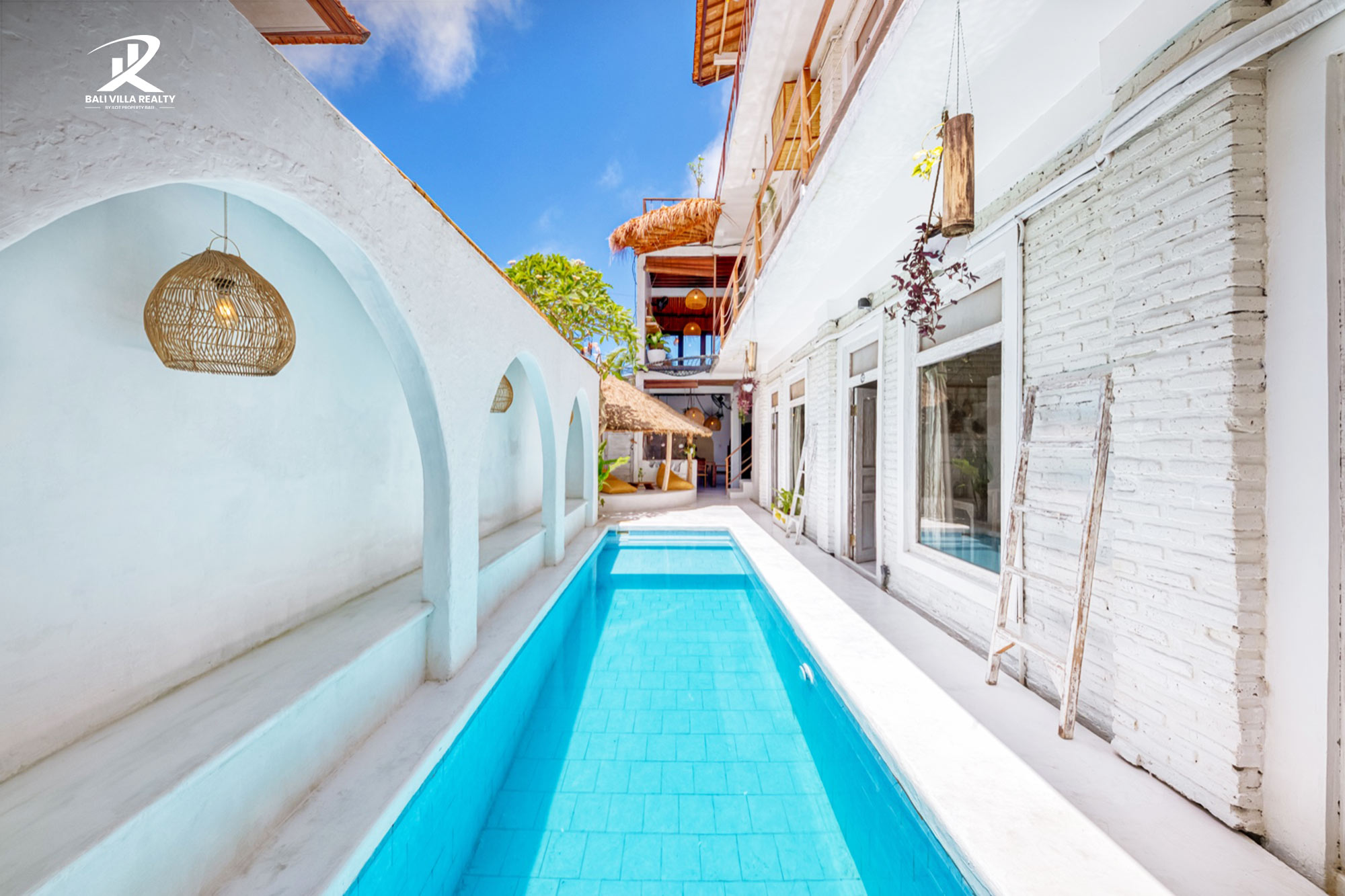 Spacious 9 Bed-room Villa for Yearly Rental with Stunning View in Canggu