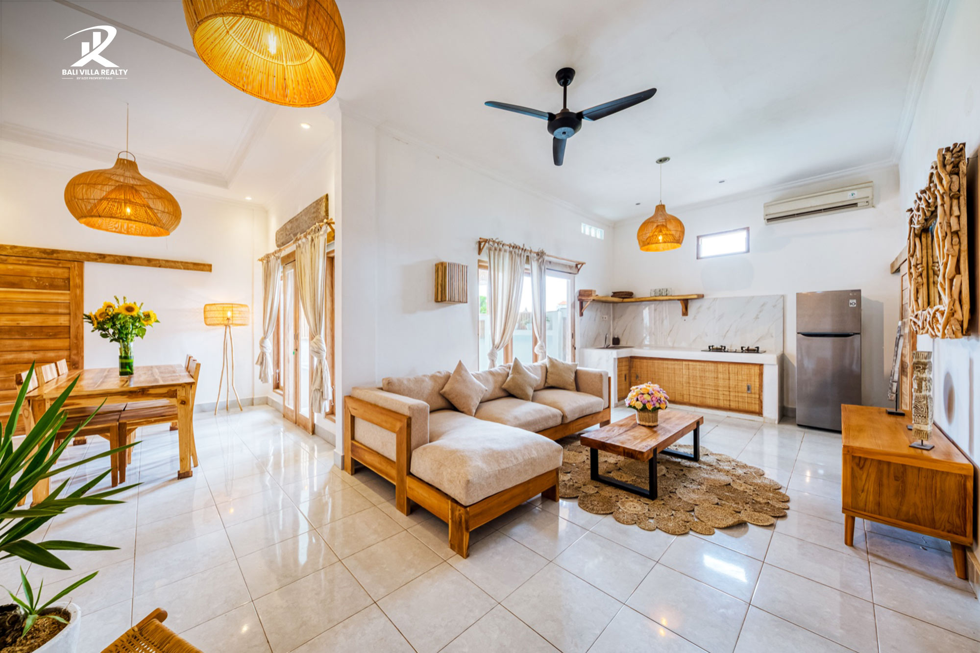 Spacious 9 Bed-room Villa for Yearly Rental with Stunning View in Canggu