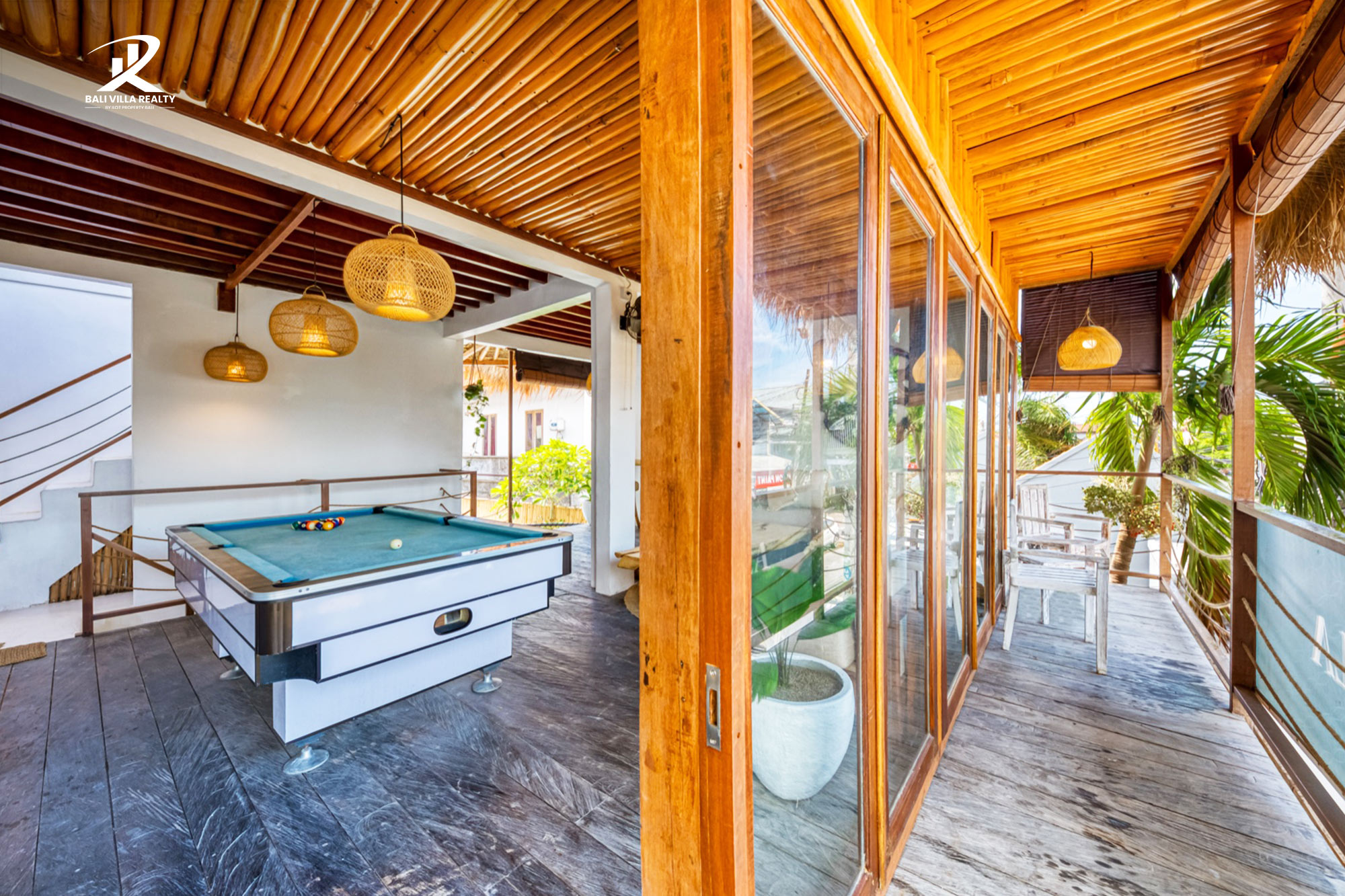 Spacious 9 Bed-room Villa for Yearly Rental with Stunning View in Canggu