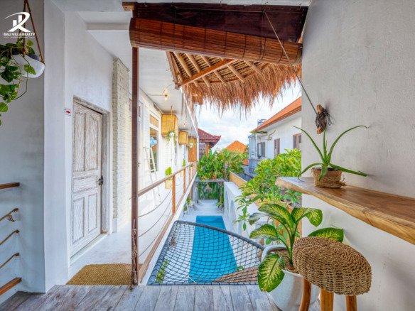 Spacious 9 Bed-room Villa for Yearly Rental with Stunning View in Canggu