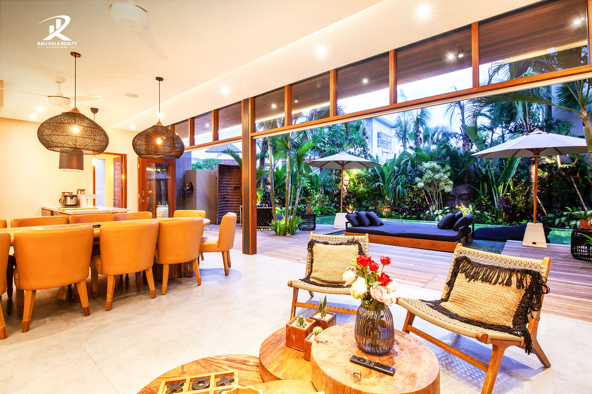 6-Bedroom Bali Villa For Sale Leasehold in Canggu