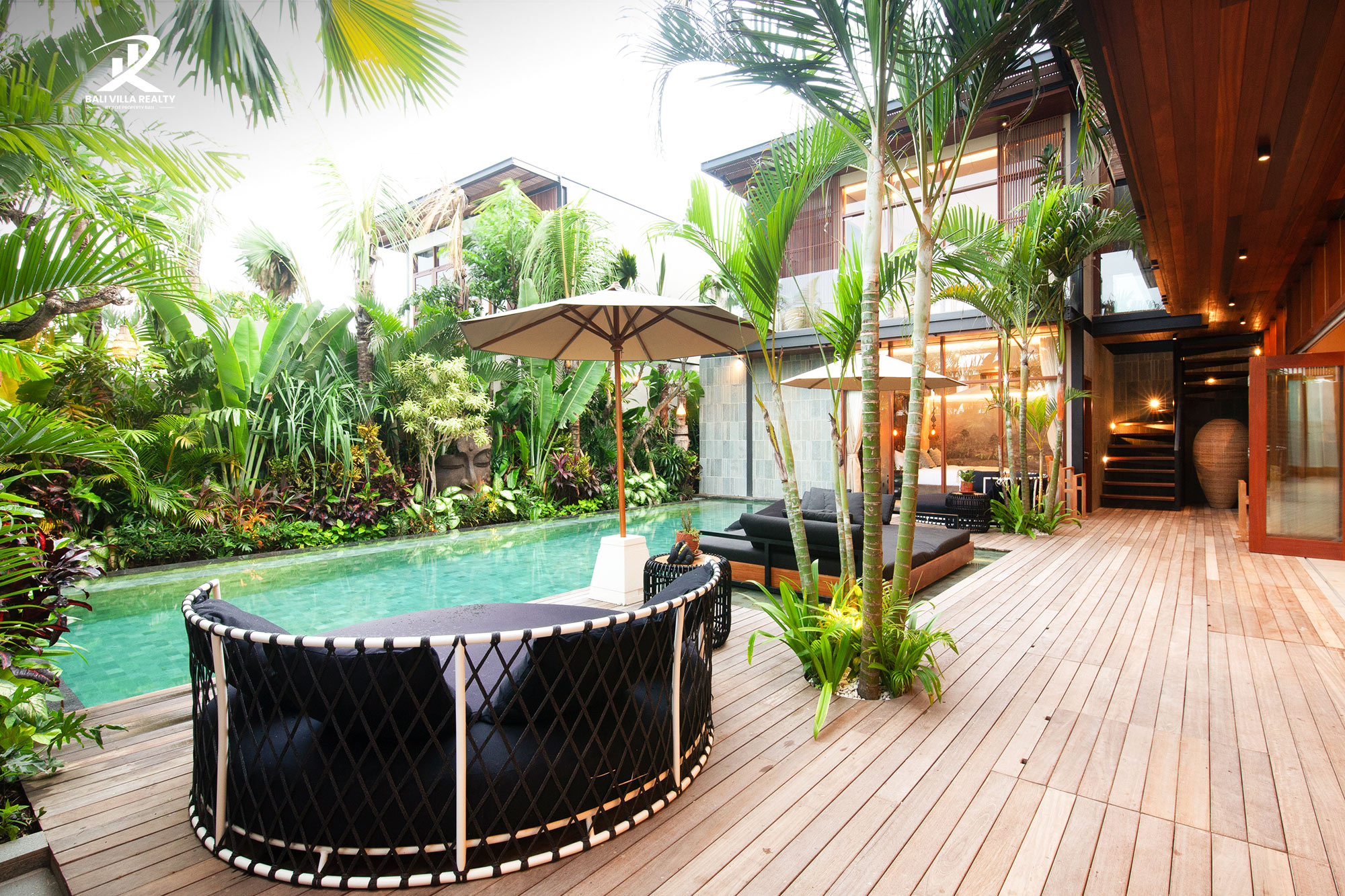 6-Bedroom Bali Villa For Sale Leasehold in Canggu