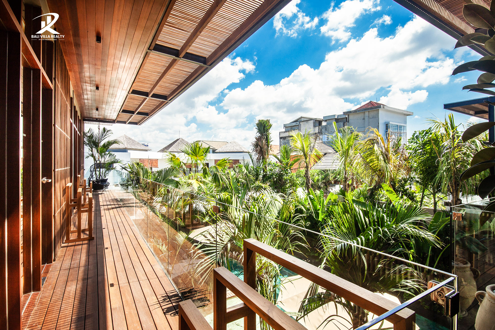 6-Bedroom Bali Villa For Sale Leasehold in Canggu