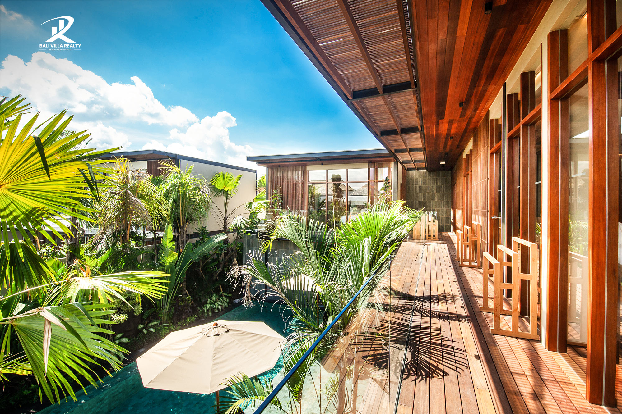 6-Bedroom Bali Villa For Sale Leasehold in Canggu