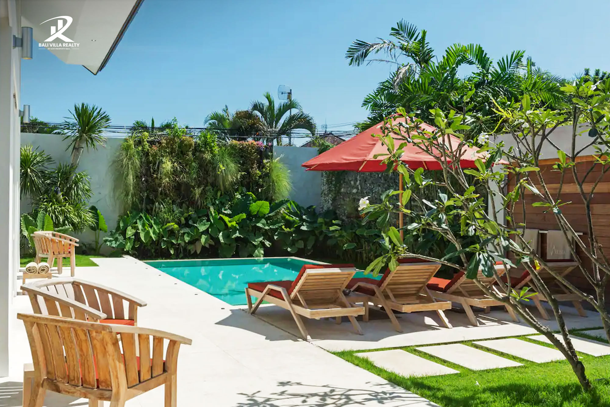 Luxurious 4 Bedroom Villa in Oberoi Seminyak