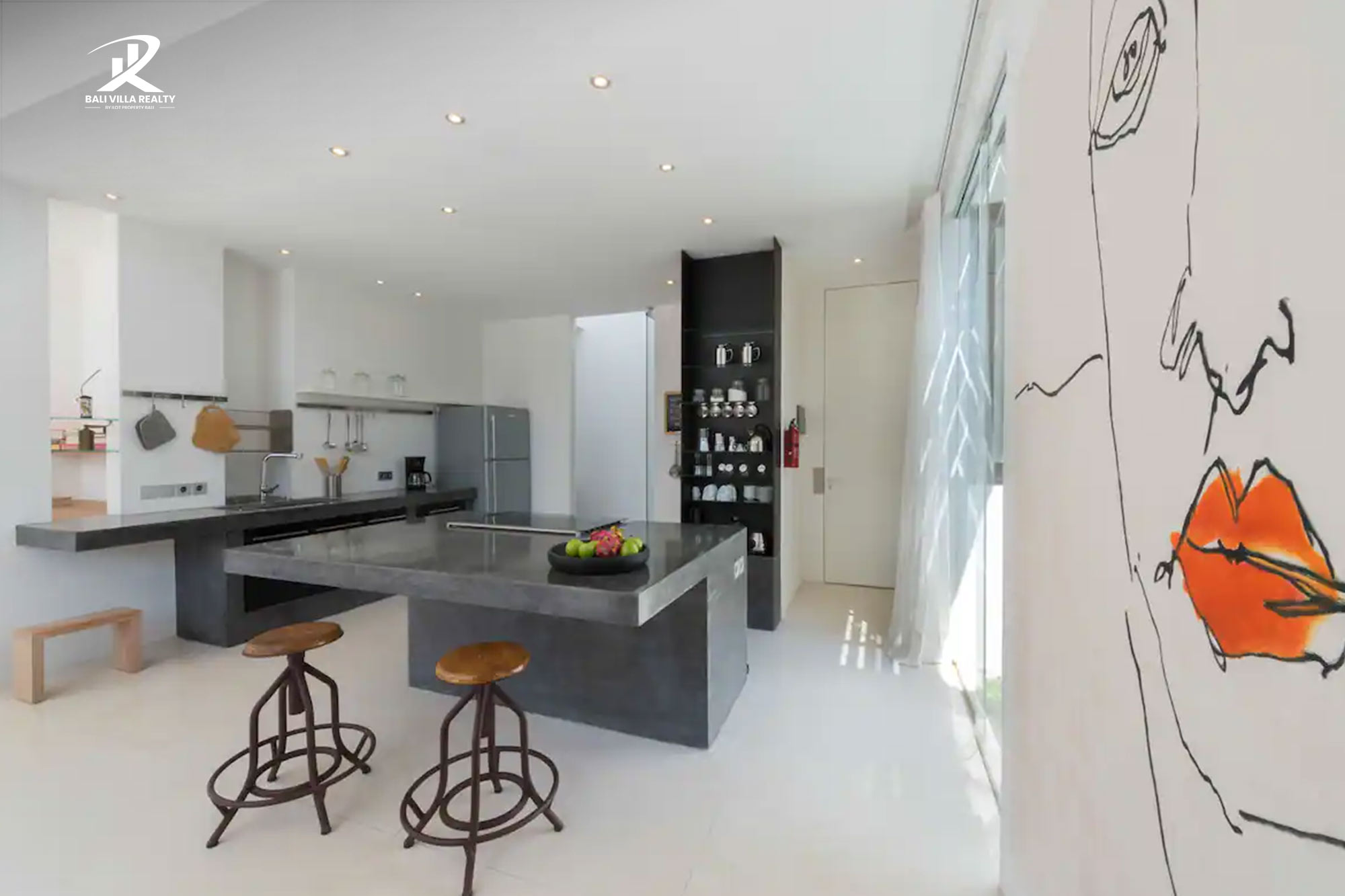 Luxurious 4 Bedroom Villa in Oberoi Seminyak