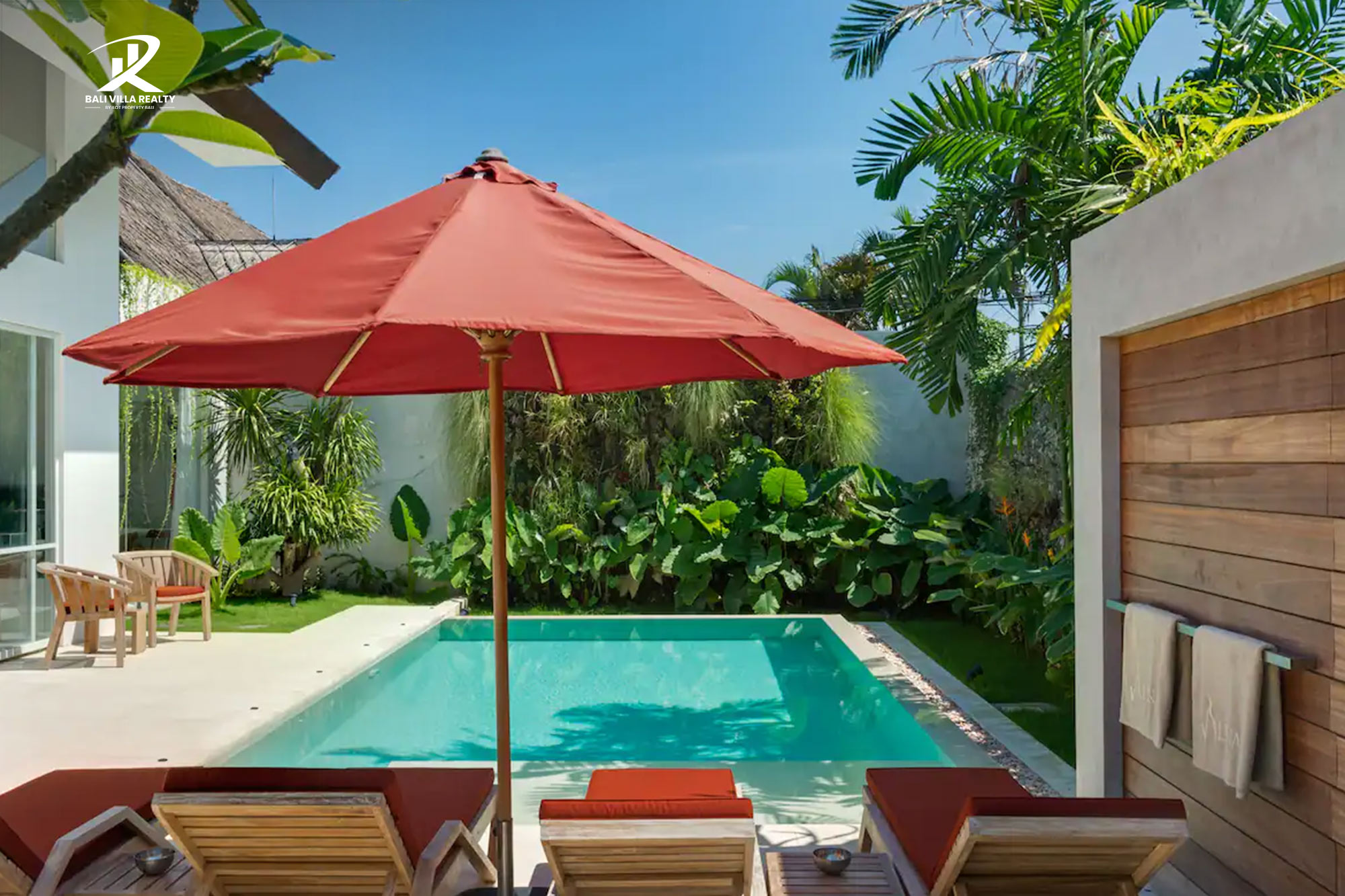 Luxurious 4 Bedroom Villa in Oberoi Seminyak