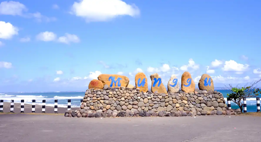 Munggu Beach