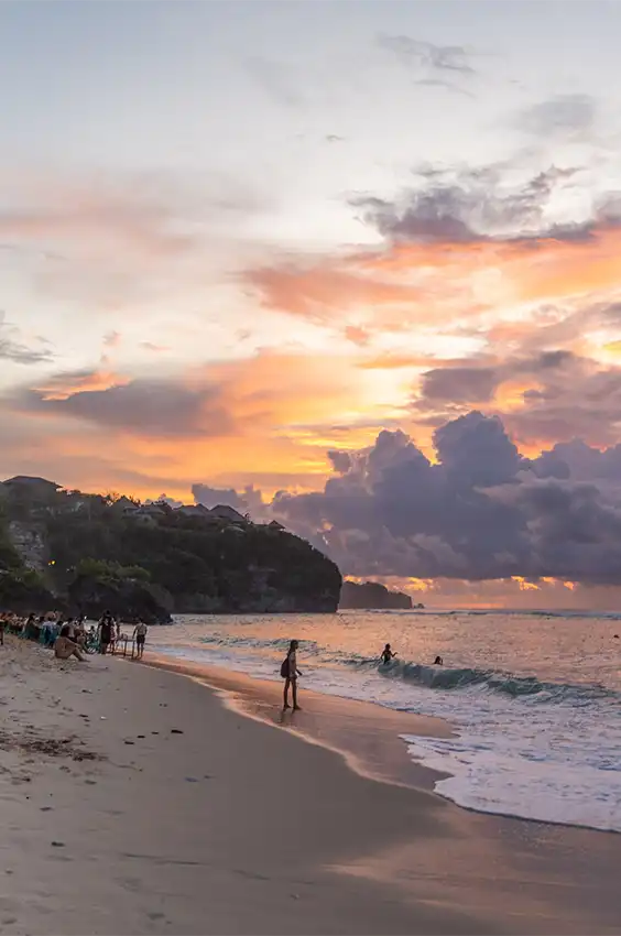 Bingin beach