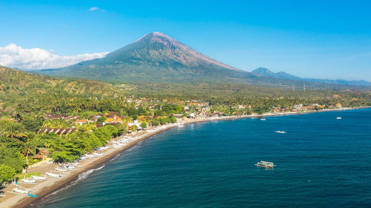 amed beach diving