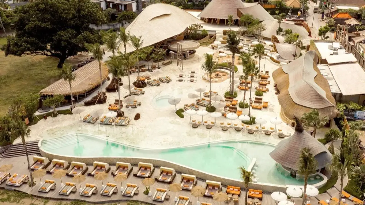 mari little bali beach club