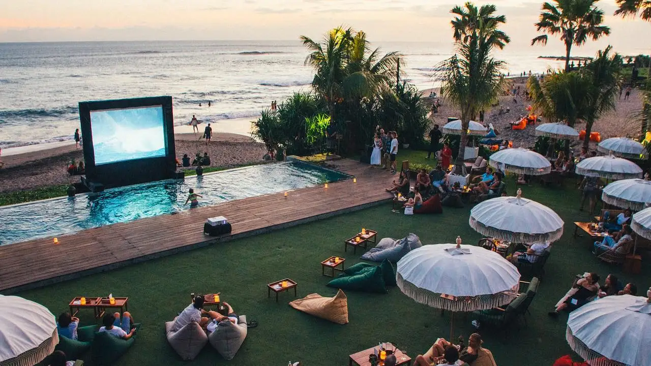 The Lawn (Batu Bolong) - Best for Surfing and Parties