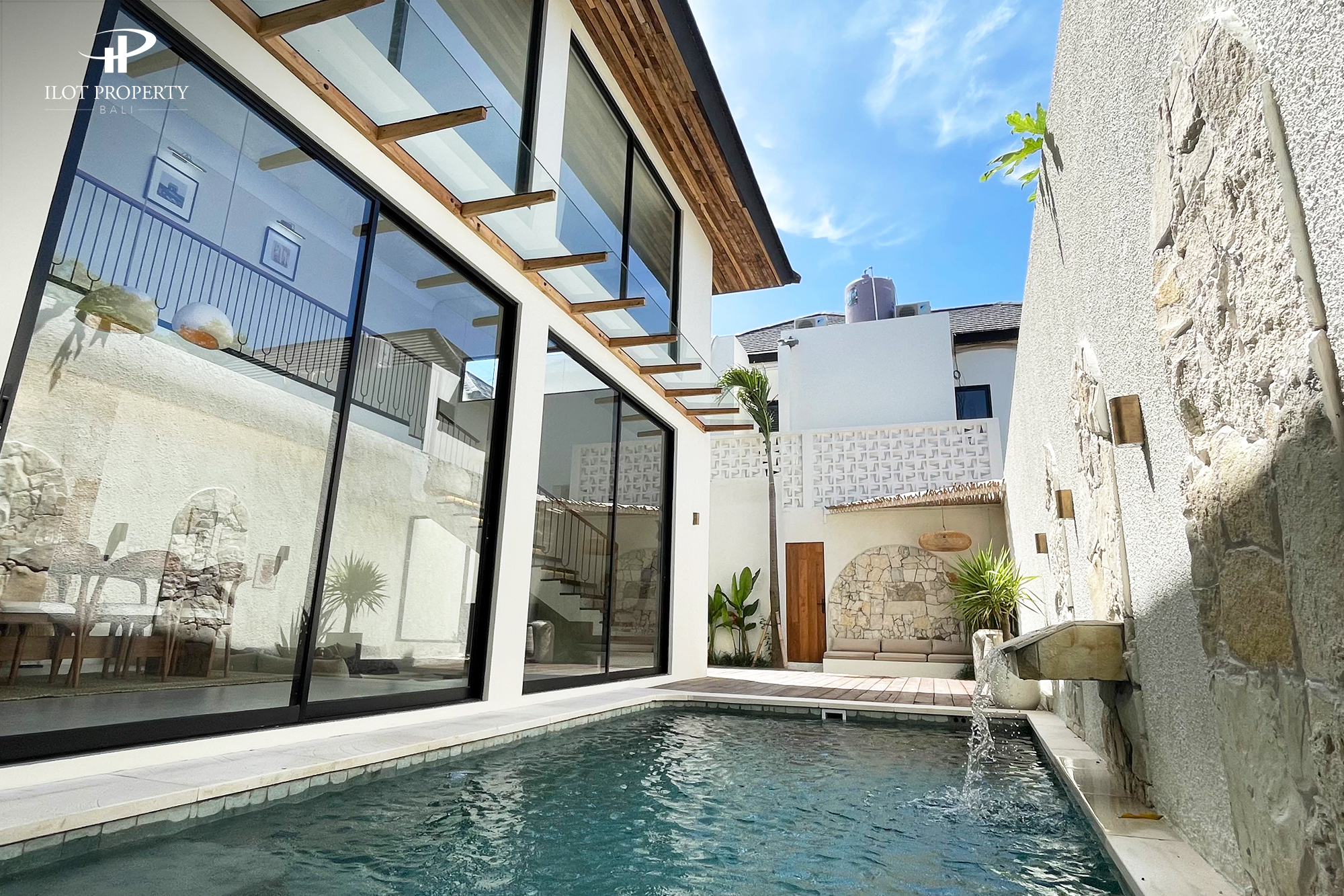 Fully Furnished 3-bedroom Villa in Seminyak