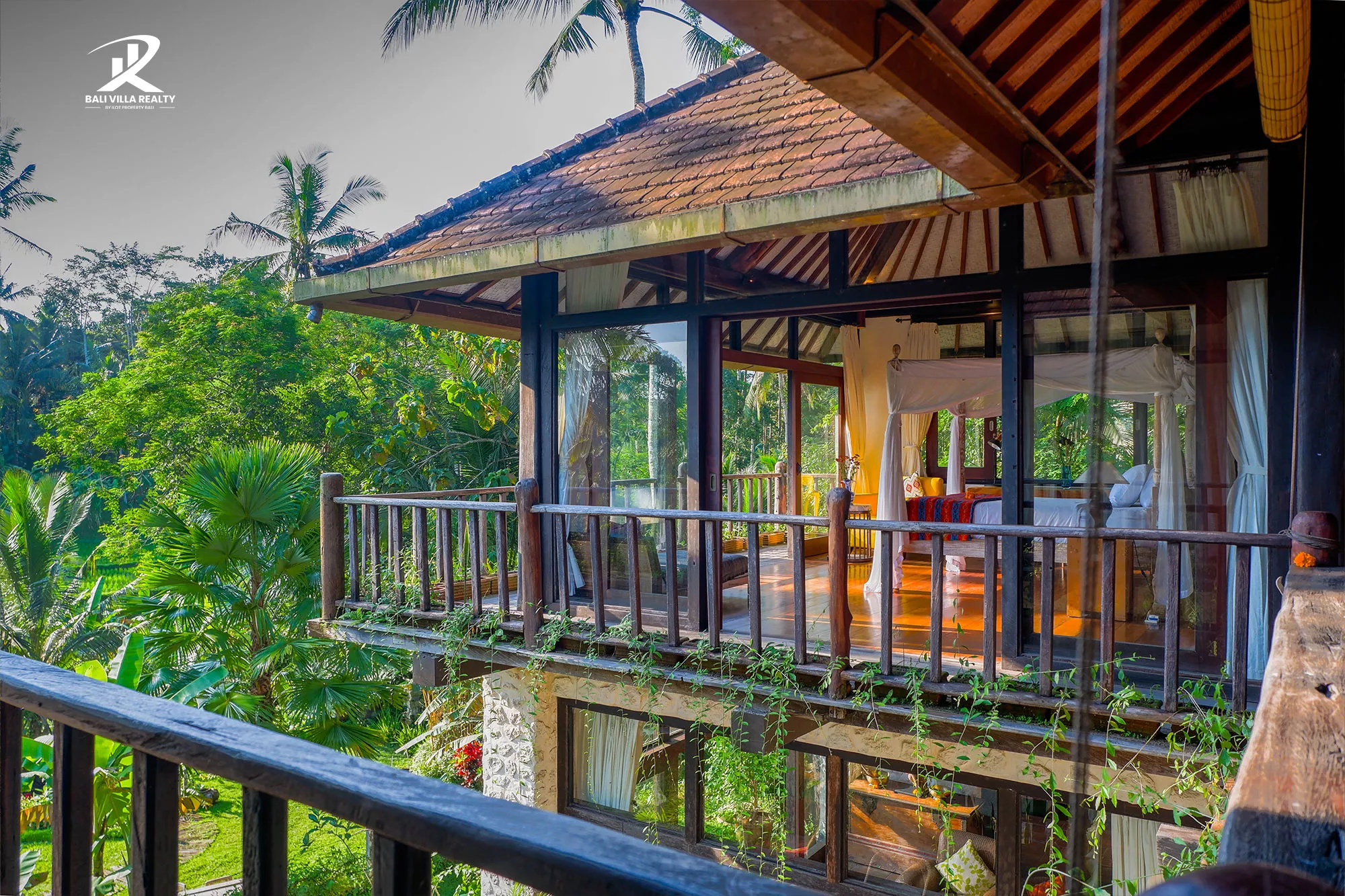 Ubud Jungle Retreat: Exquisite 4-Bedroom Sanctuary Overlooking Rice Terraces For Yearly Rental