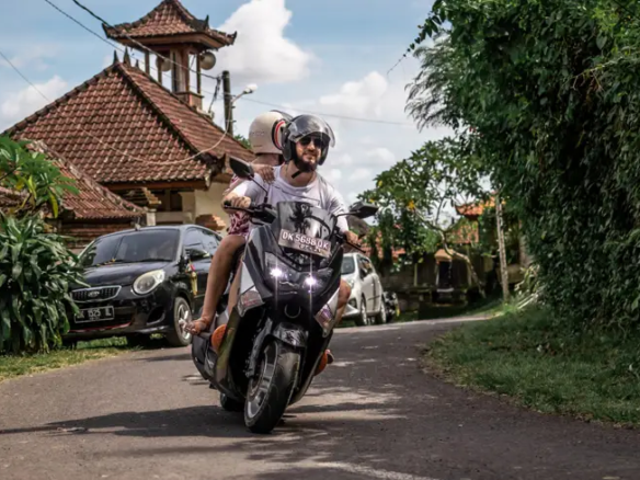 Can You Drive a Scooter in Bali with a Car License?