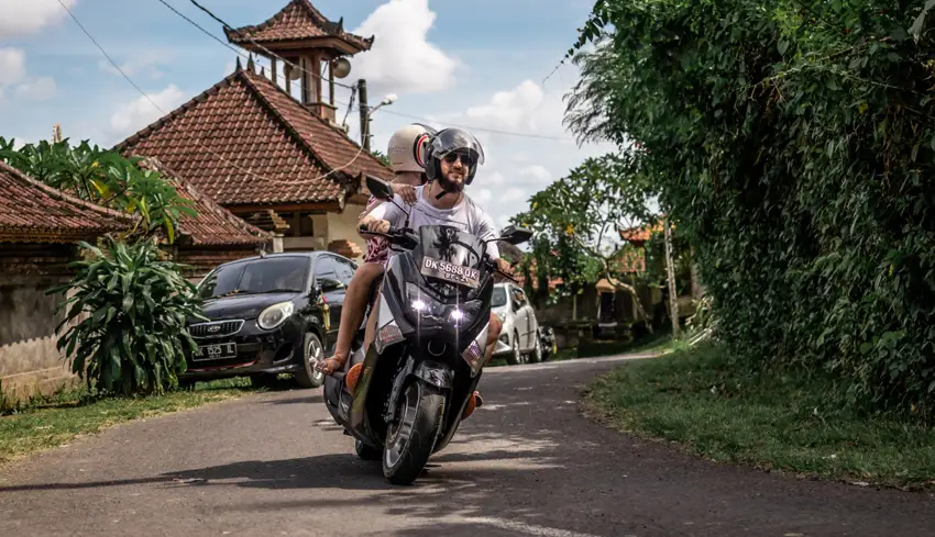 Can You Drive a Scooter in Bali with a Car License?